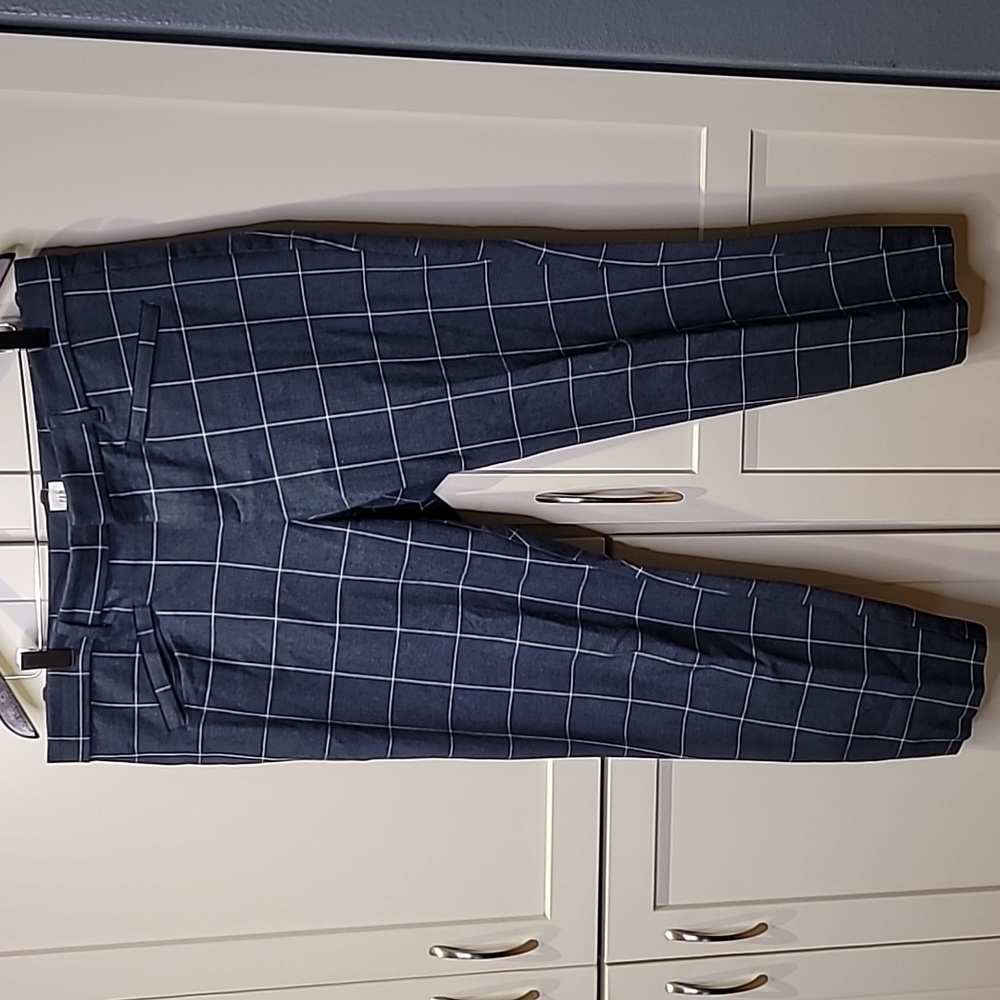 GAP Women's Signature Skinny Ankle Pants, size 16 denim and white check